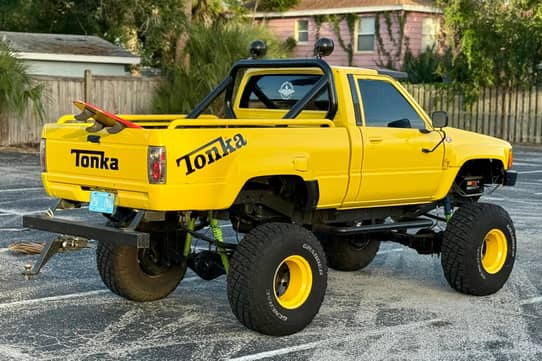 1986 Toyota Pickup 4x4 5-Speed Manual, 22R 4-Cylinder -3 1986 Toyota Pickup 4x4 5-Speed Manual, 22R 4-Cylinder