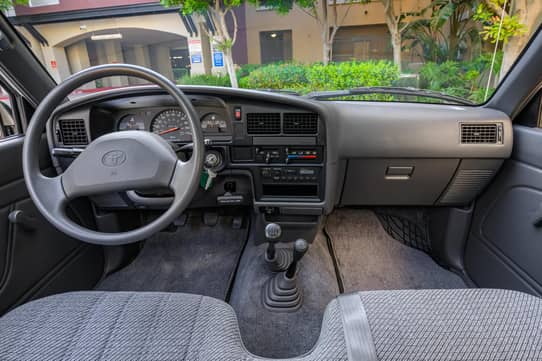 1992 Toyota Pickup Deluxe 4x4 5-Speed Manual, ~64,800 Miles, 4WD, V6 Power