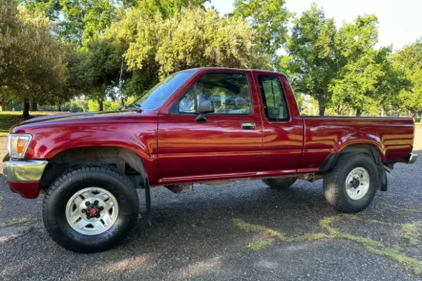 28-Years-Owned 1991 Toyota Pickup XtraCab Deluxe 4×4 5-Speed -3 28-Years-Owned 1991 Toyota Pickup XtraCab Deluxe 4×4 5-Speed
