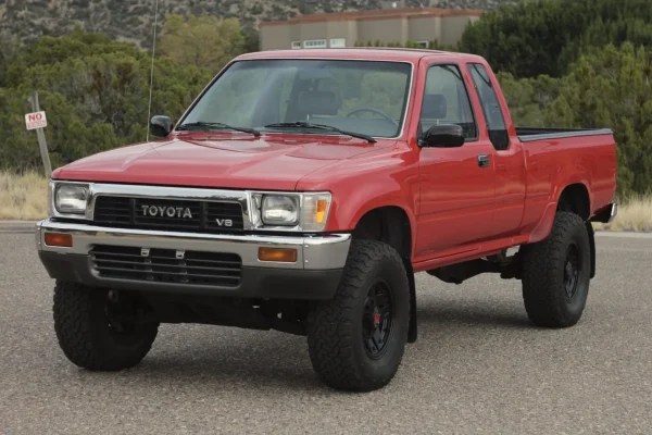 Single-Family-Owned 1989 Toyota Pickup XtraCab Deluxe V6 4×4 5-Speed